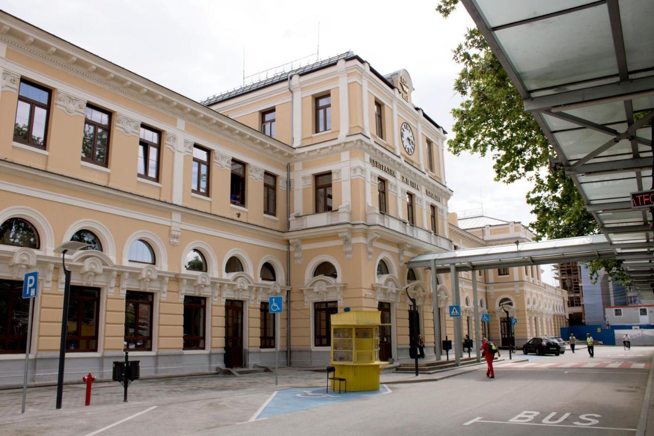 Hostel Central Station Plovdiv Esterno foto
